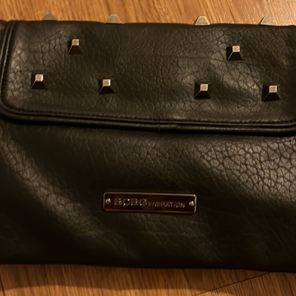 💎🖤💎🖤• BCBG x Studded Clutch Vibes•🖤💎🖤💎 - Picture 8 of 8